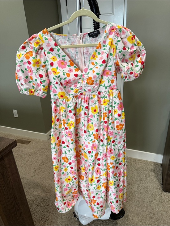 kate spade Dresses & Skirts - kate spade White Floral Puff Sleeve V-Neck Dress